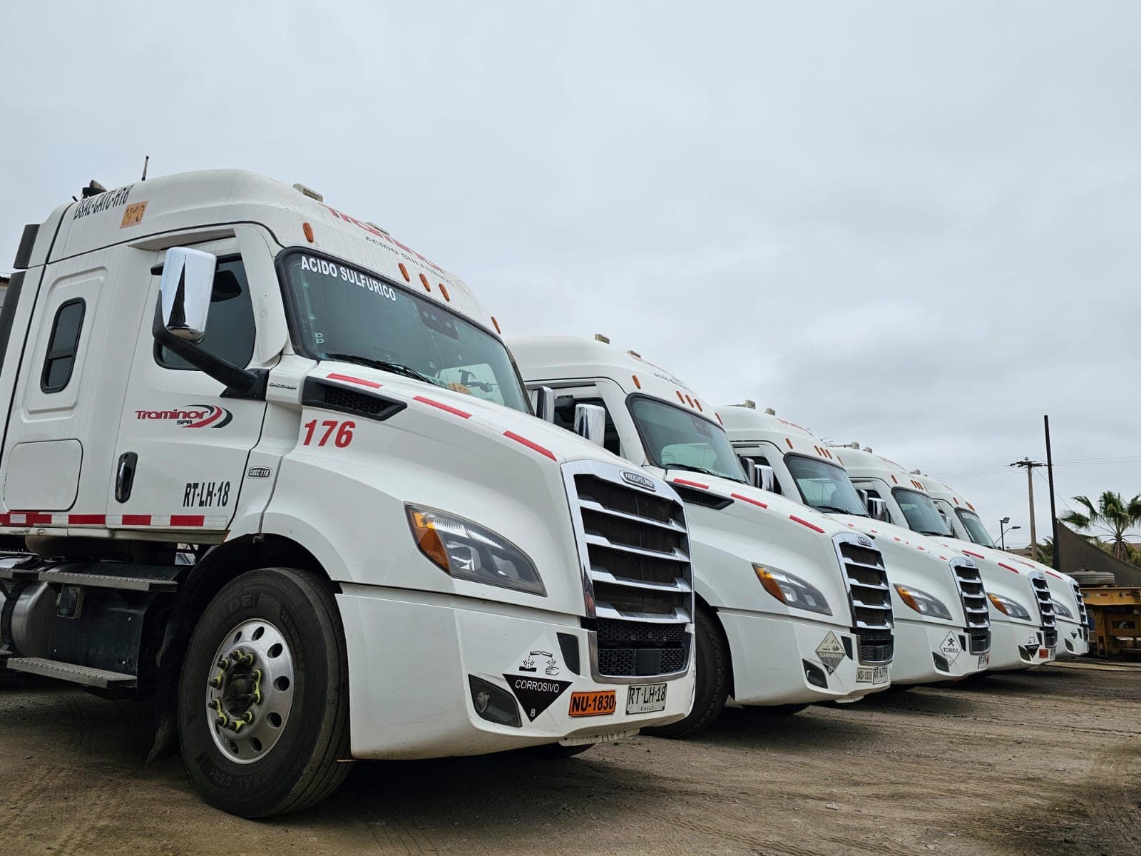 Flota de camiones Traminor SPA en Copiapó, Atacama